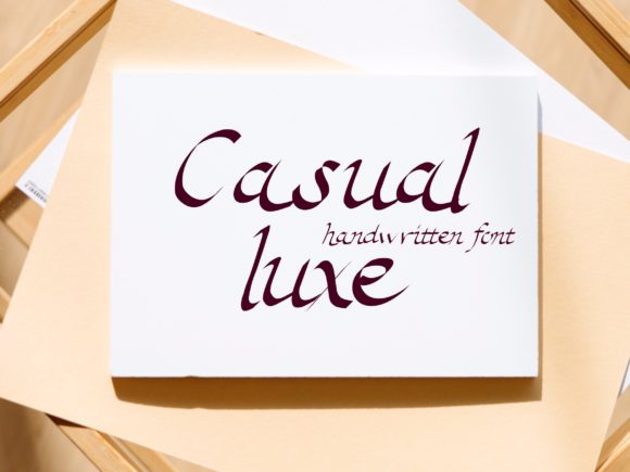 Casual Luxe: Elegant Script Font for Modern Branding